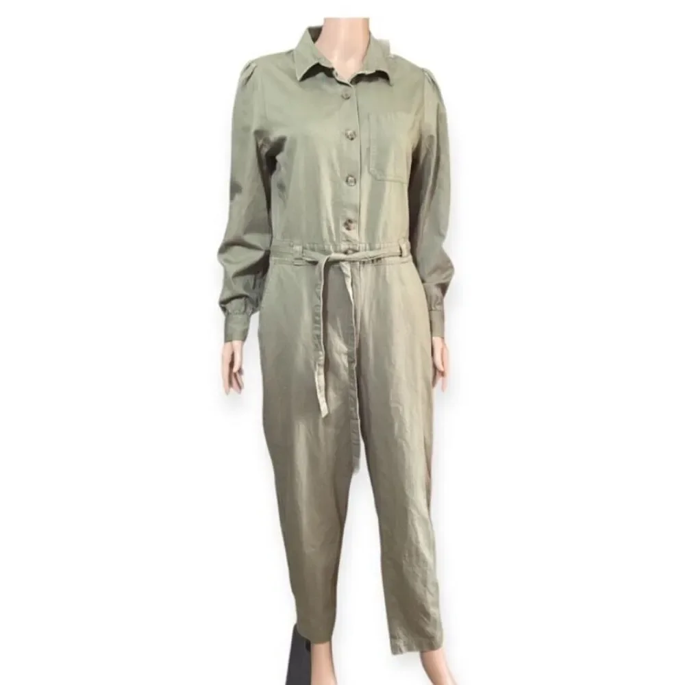 Hollister new utility